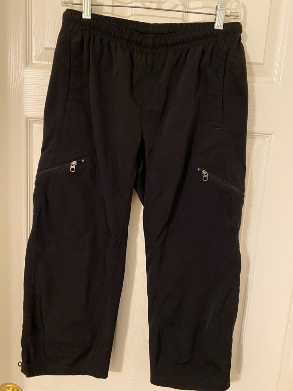 Patagonia Black Cropped Outdoor Pants with Zip Pockets
